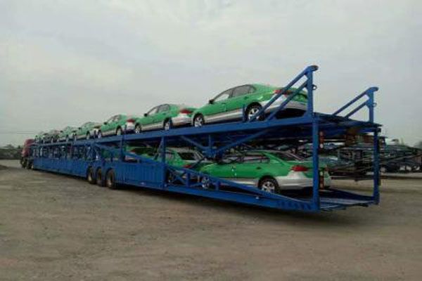 超长半挂托运小汽车